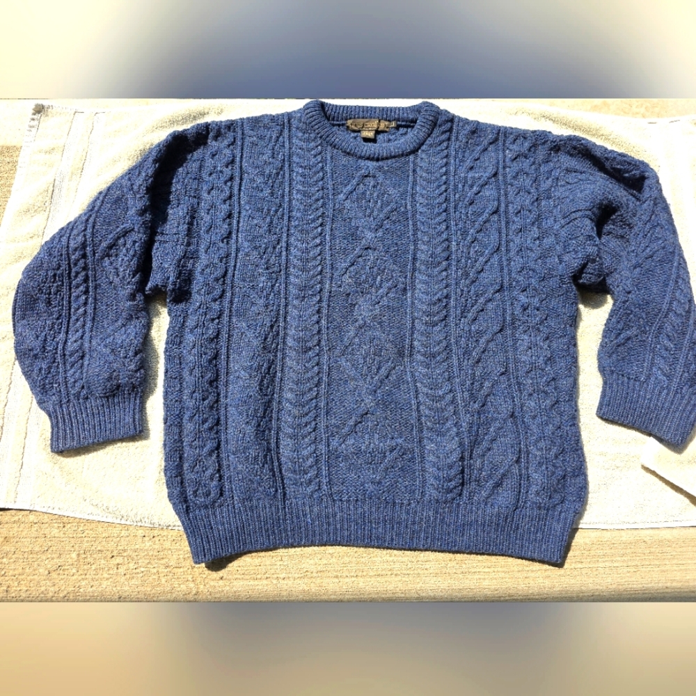 INIS CRAFTERS MADE IN IRELAND 100% WOOL SWEATER SIZE LARGE HAND LOOMED FISHERMAN
